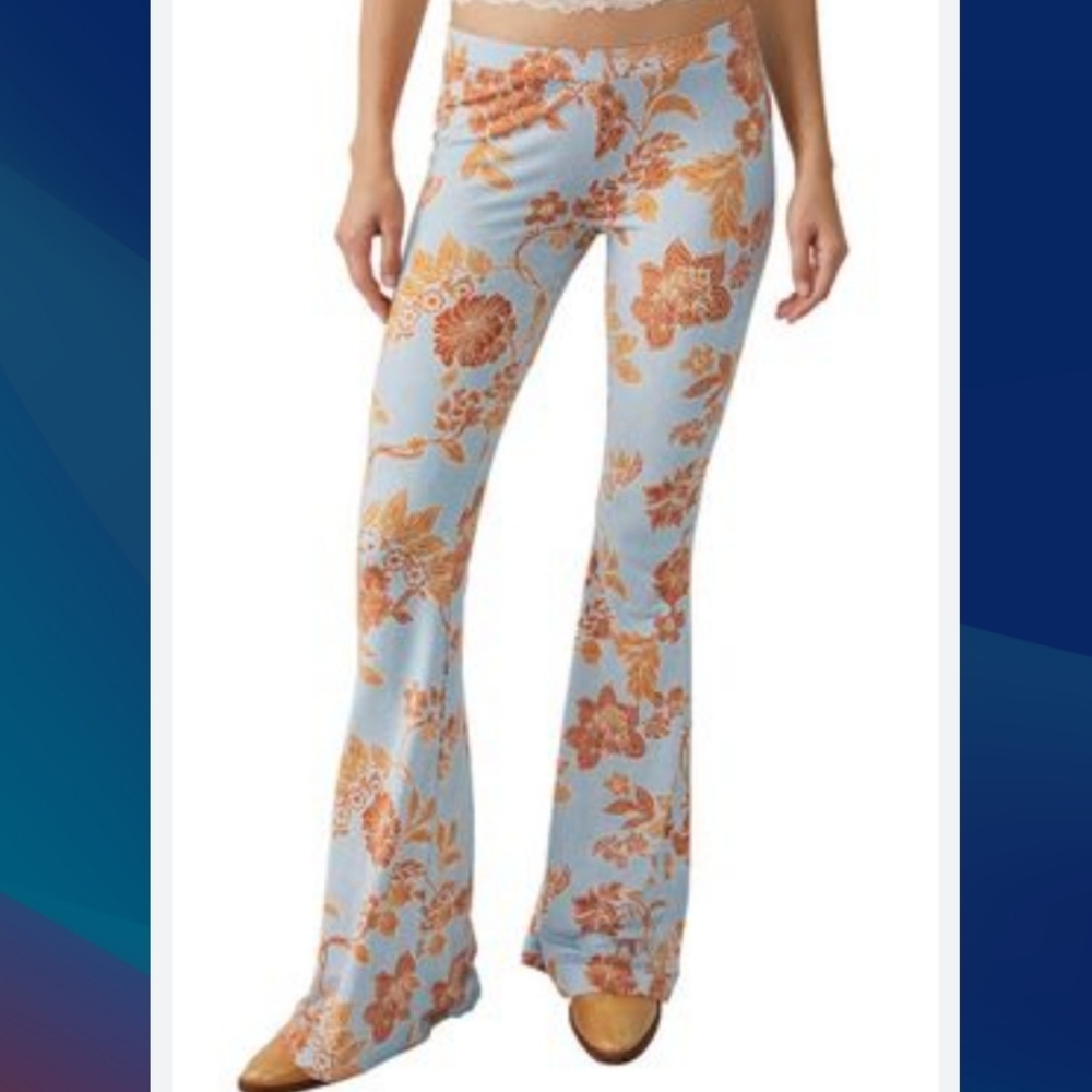 Free People (Size L) Multicolored Floral Print Pull-on Flare Leg Pants (NEW-NWT)